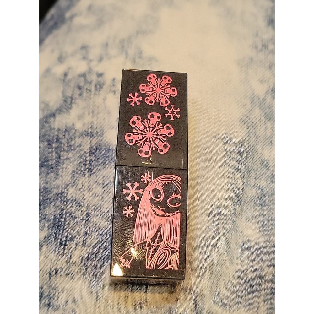 COLOURPOP - The Nightmare Before Christmas Creme Lux Lipstick “Sally” (Hot Pink)
